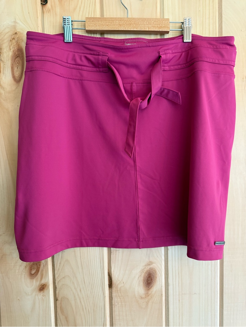 Merrell Magenta Pink Athletic Hiking Skirt - Size Large